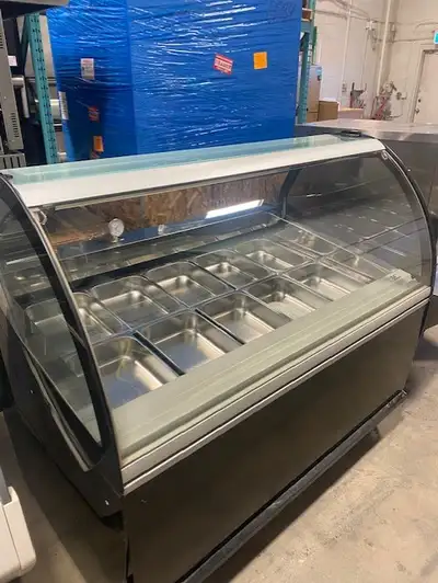 You are viewing a nicely used ISA Gelato display case freezer. This Millenium 10 Pan model has been...