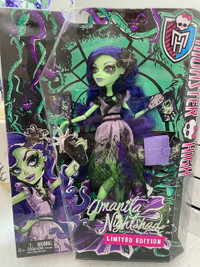 MONSTER HIGH AMANITA NIGHTSHADE Doll NRFB 2014