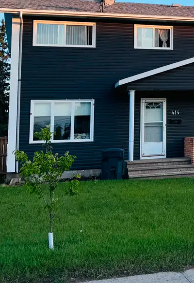 Yorkton 3 bedroom townhouse