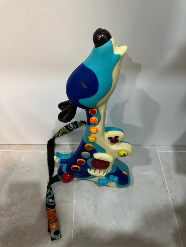 B.Toys Woofer, Hound Dog Guitar in Toys & Games in Markham / York Region - Image 2