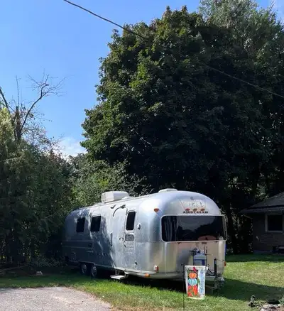 PENDING…upon inspection This exceptional 26 foot 1972 Overlander Land Yacht has been thoughtfully an...