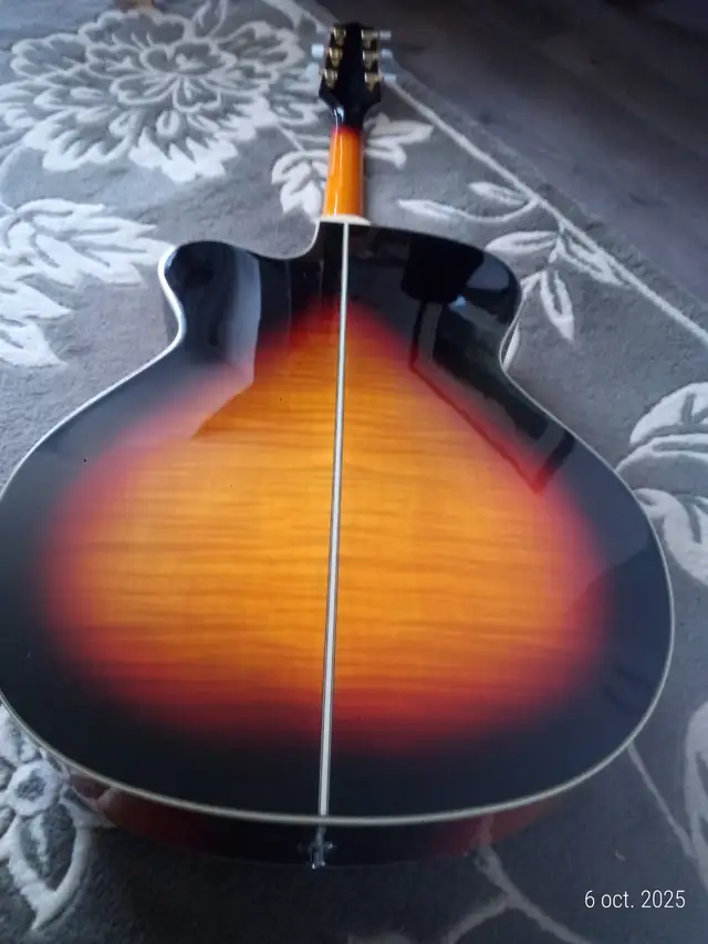 Superb Takamine GJ72CE-BSB electro guitar almost like new in Guitars in Drummondville - Image 10