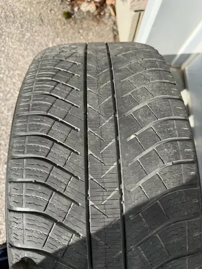 These are mint OEM BMW wheels with no scratches or curb rash. They were on a BMW 2018 X6 for two win...