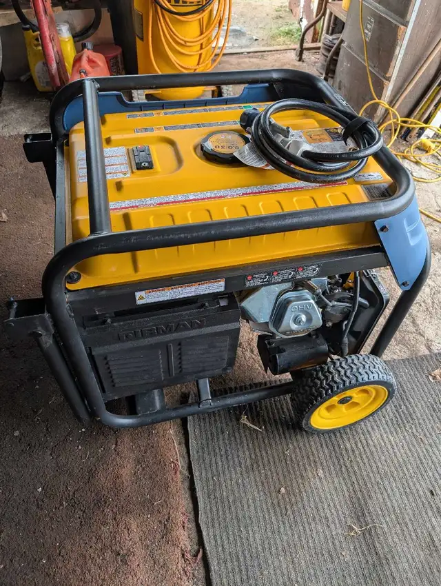 Generator in Outdoor Tools & Storage in St. John's - Image 4