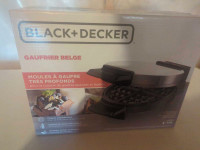 NEW  BLACK DECKER WAFFLE MAKER.