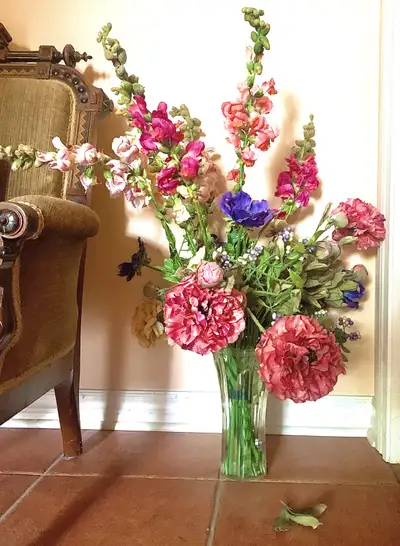 Floral Artificial Arrangement in aGlass Vase, View more