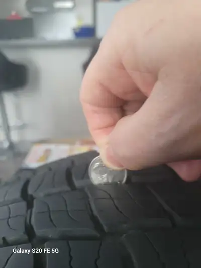4 pneus été 245/65/R17 MOTOMASTER TOTAL TERRAIN APX BON POUR 2 ÉTÉ.