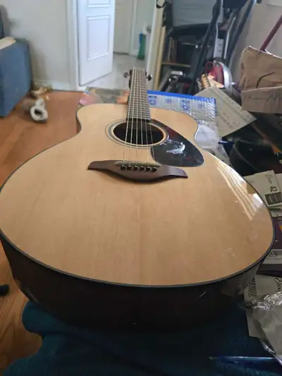 Yamaha fs800 guitar like brand new , View more
