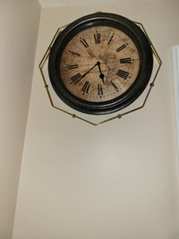 Brand NEW DECORATIVE BEAUTIFUL WALL CLOCK, WALL CONES FOR SALE
