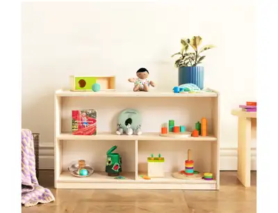 Used in excellent condition. This is an amazing quality shelf that is 100% birch wood and perfect fo...