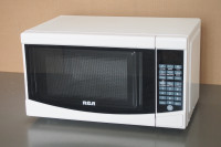 RCA 0.7 cu.ft microwave