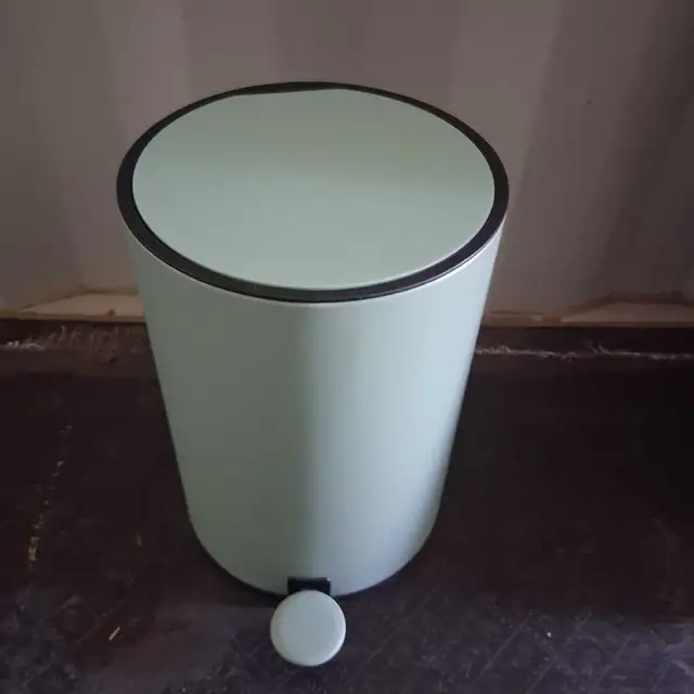 Green soft close Bin in Other in Calgary - Image 2