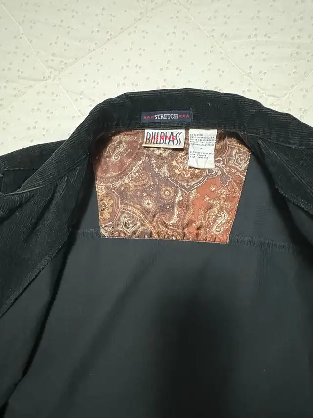 Vintage Corduroy Jacket - Black in Women's - Tops & Outerwear in City of Toronto - Image 7