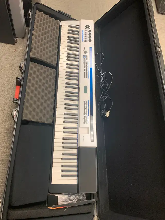 Casio Privia PX-5S Stage Piano – 88 Keys Weighted + SKB Hard Cas in Pianos & Keyboards in City of Toronto - Image 3