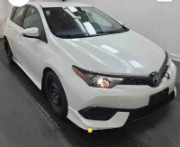 2018 white Toyota coralla，Low mileage，