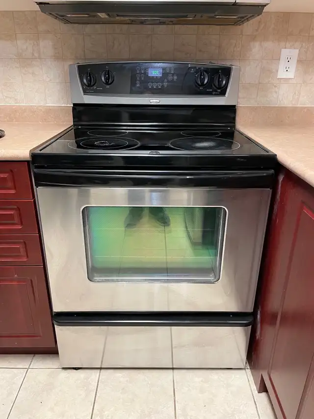 FREE - Whirlpool Stainless Steel Oven / Range in Stoves, Ovens & Ranges in Markham / York Region - Image 2