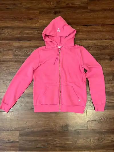 Size Medium from Aritzia, View more