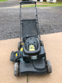 Yard Works 21”  Gas-powered Self Propelled Lawnmower