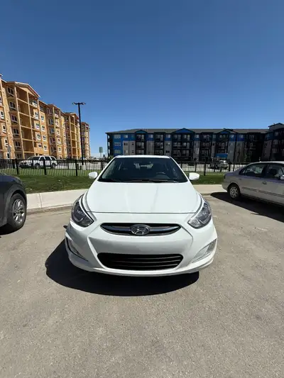 Selling my trusty Hyundai Accent! This used sedan is a reliable and economical choice for anyone loo...