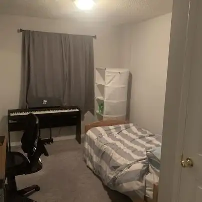 Private Room for Rent in Erin Mills Mississauga in Room Rentals & Roommates in Mississauga / Peel Region - Image 3