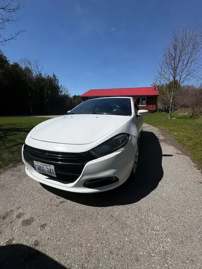 2015 Dodge dart, six speed manual. Selling for parts only, Please contact for inquiries on parts :)