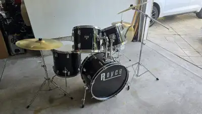 5 piece Westbury Drumset, View more