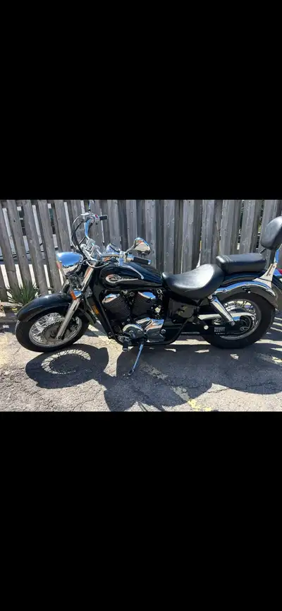 Perfect running bike. 32000km. Brand new tires. Saftied recently. If you have any more questions let...