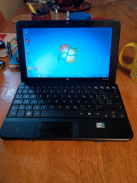 HP CQ10 Compact Mini Laptop 