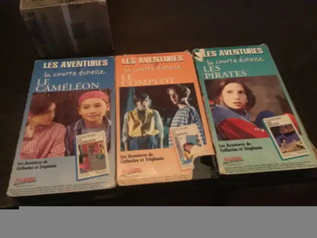 VHS coffret #1 des aventures de la courte échelle in CDs, DVDs & Blu-ray in Lévis - Image 6