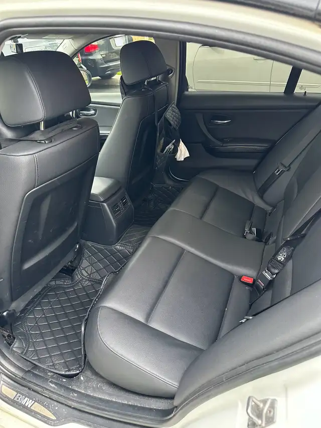 BMW 328i XDrive  in Cars & Trucks in Oakville / Halton Region - Image 7