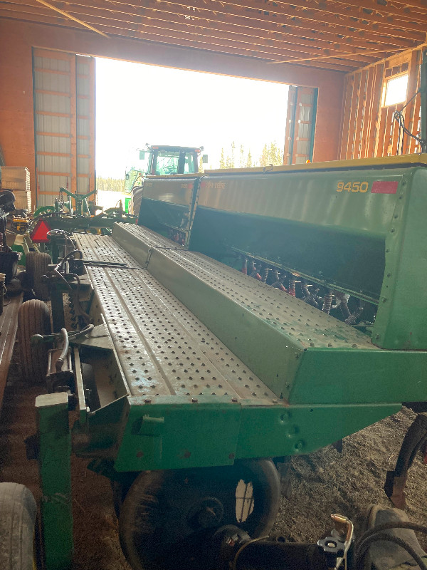 9450 John Deere Seed Drill in Other in Whitehorse - Image 3