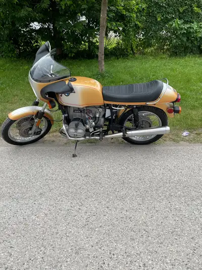 Beautiful ride. Only 50K. New tires, brakes, mufflers, grips, tune up, etc. Coplete set of Krauser h...