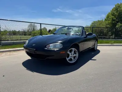 Clean, fun, and reliable 1999 Mazda MX-5 Miata in excellent condition with only 113,000 km! ✔ Everyt...