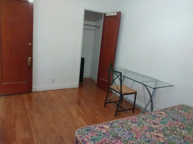 Room for rent / Chambre à louer