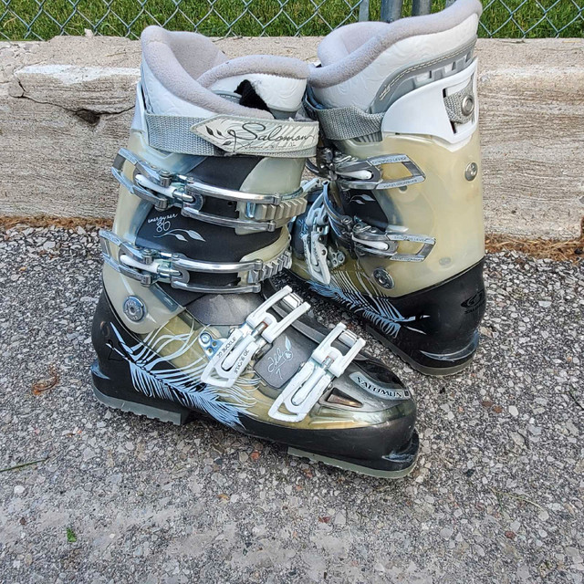 Salomon Ski Boots size 25.0 25.5  in Ski in Barrie - Image 4