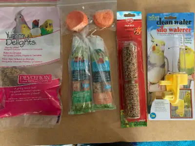 Bird Accessories: Water Chamber,Treats: More for small bird, View more