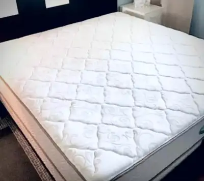 FREE DELIVERY!! Nice King SEALY Mattress, View more