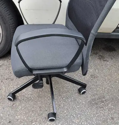 MARKUS Ergonomic Mesh Office Chair. grey, View more