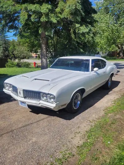 looking to see whats out there for trades on my 1970 cutlass.. really wanting a newer v8 car like c5...