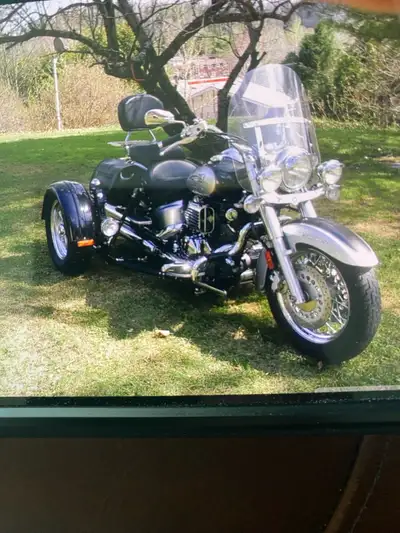 YAMAHA V star 2007 Bonne condition