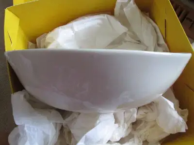 12" Hudson Bay white bowl + giant mugs (brand new), View more