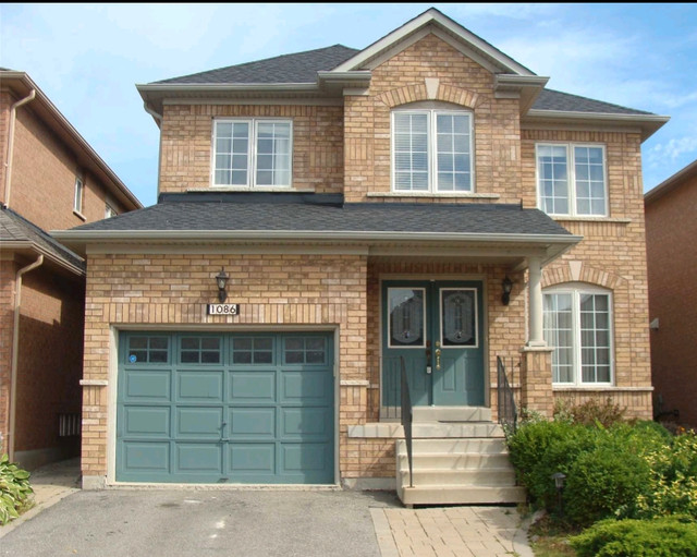 3 bed 2.5 bath detached home for rent in Long Term Rentals in Oakville / Halton Region