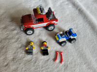 LEGO Pickup Truck Police Car Figures