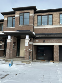 Townhouse for lease in Barrie