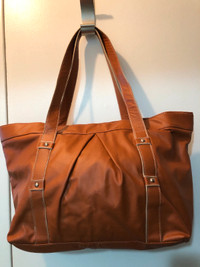 Grand sac à main *Comme NEUF* / Large purse-hand bag *Like NEW*
