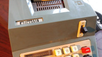 Calculatrice Vintage Olivetti
