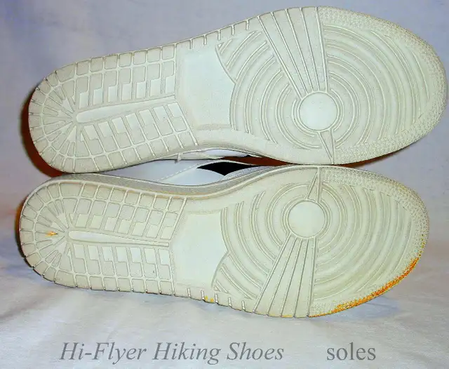 HI-FLYER sport boot, white, unisex,  size 6 woman,  NEW in Women's - Shoes in City of Toronto - Image 7