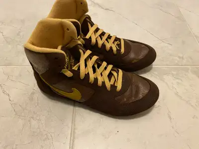 Nike Greco Supremes Sz 6 Womens, View more