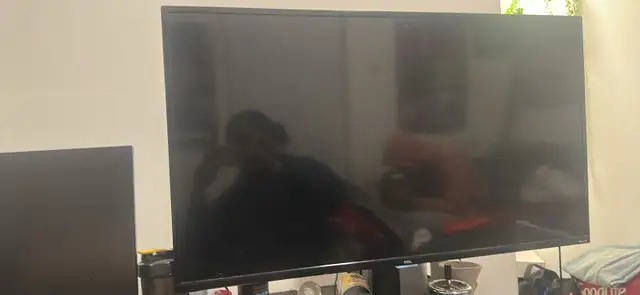 TCL 40’ Roku smart tv in TVs in City of Toronto - Image 2