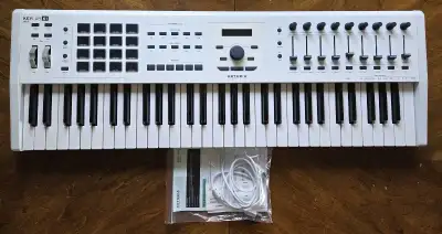 Arturia Keylab 61 Mk II, View more